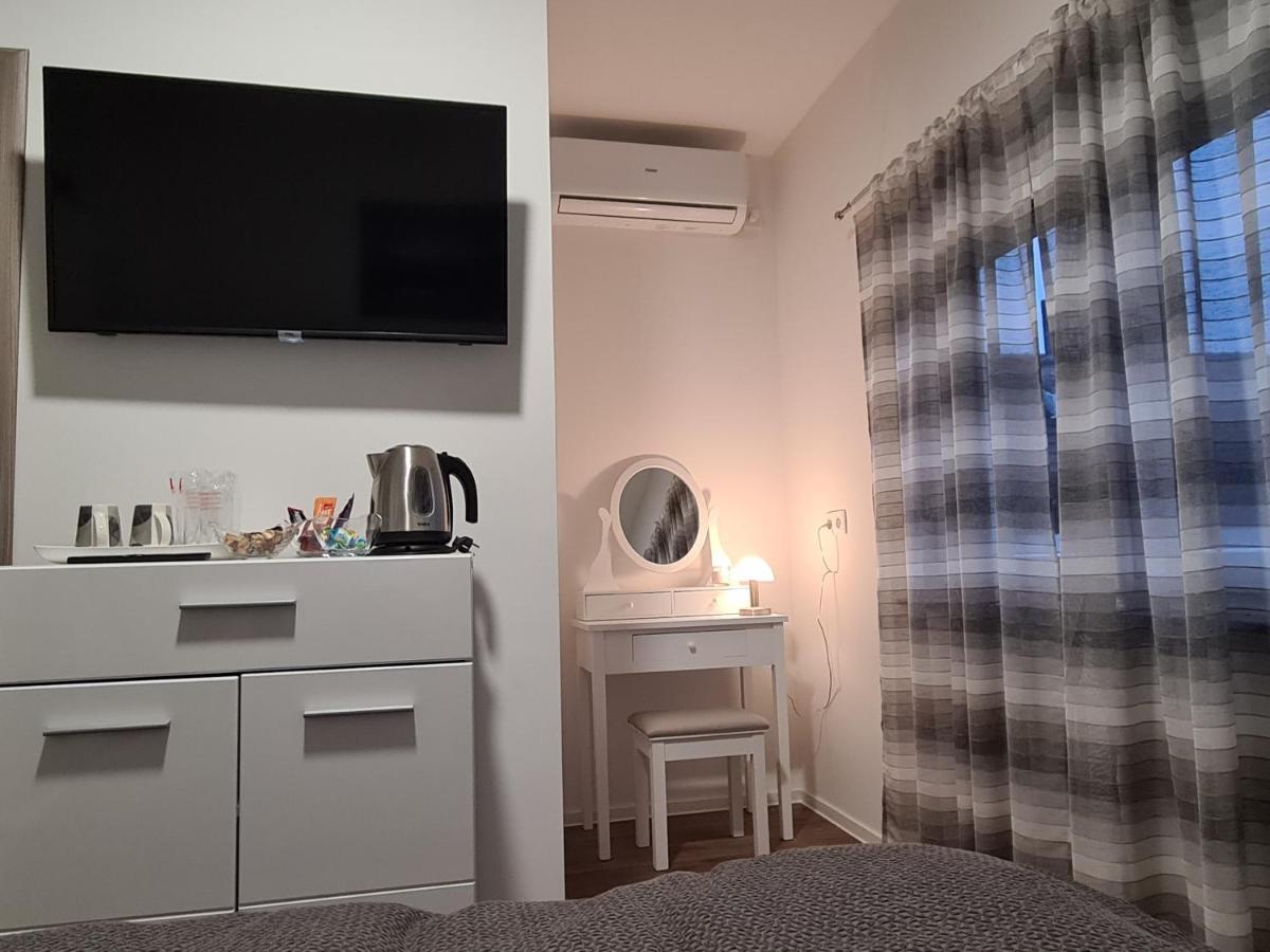 Boutique Apartments Nikola Tesla ราโควิซา ภายนอก รูปภาพ